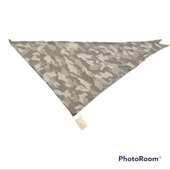 lululemon All You Need Scarf Heritage Speckle Camo Starlight HSJS Cozy L… - Picture 3 of 8